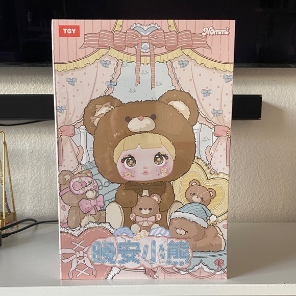 Nommi 400% blind box